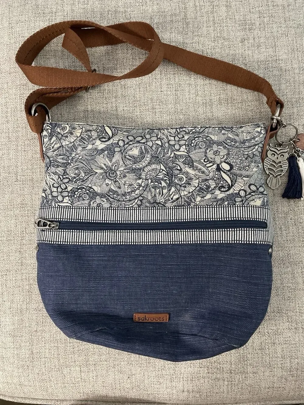 Sakroots Navy Blue & Cream Floral Print Crossbody Bag W/Owl Tassel Charms